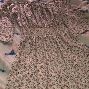 Short white shoulder dress w red roses